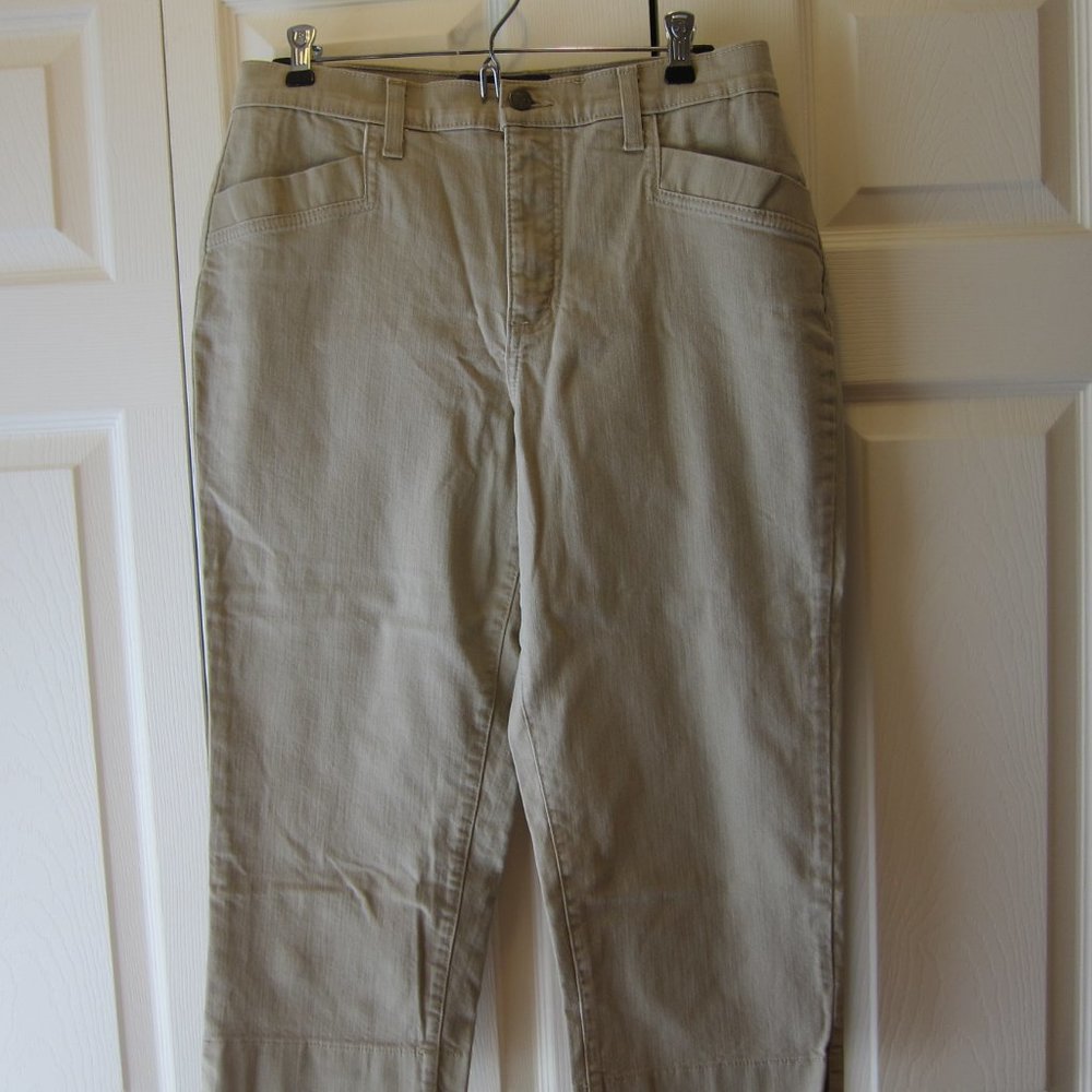 Not Your Daughter's Jeans NYDJ size 12 Khaki capri pants